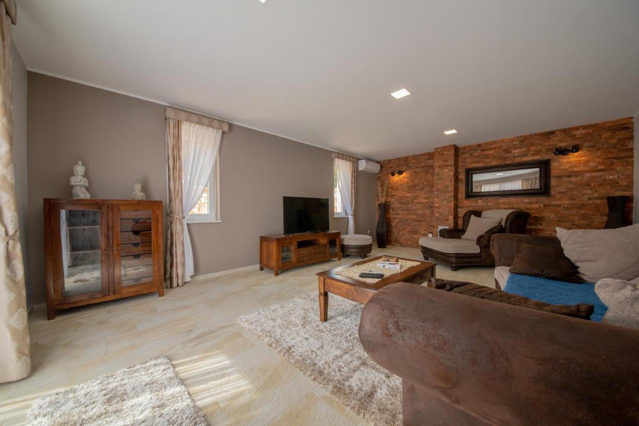 Villa Temida Premuda Zewnętrze zdjęcie
